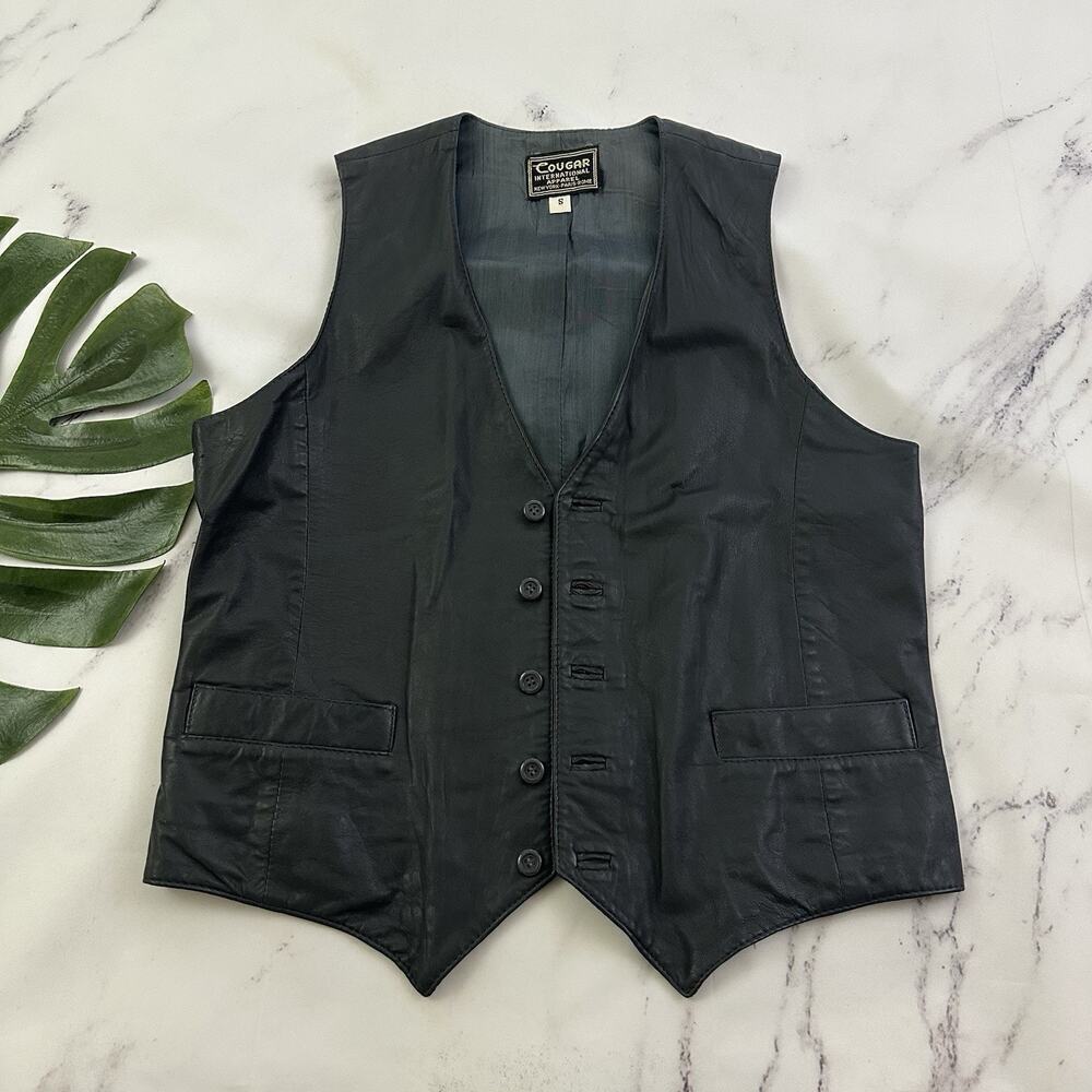 Cougar Mens Vintage 80s Leather Vest Size S Black Biker Goth Solid Buttons